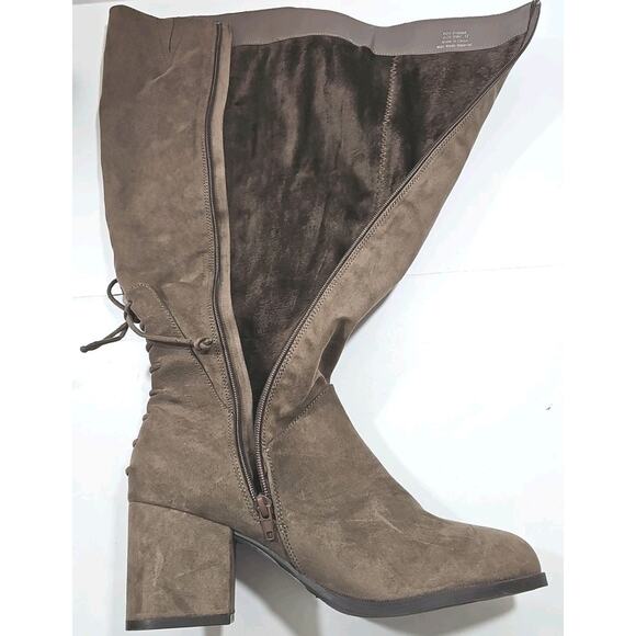Journee collection ~Woman Size 12~ Leeda-Med Beige Boots Wide Calf NWOB. - Picture 9 of 16